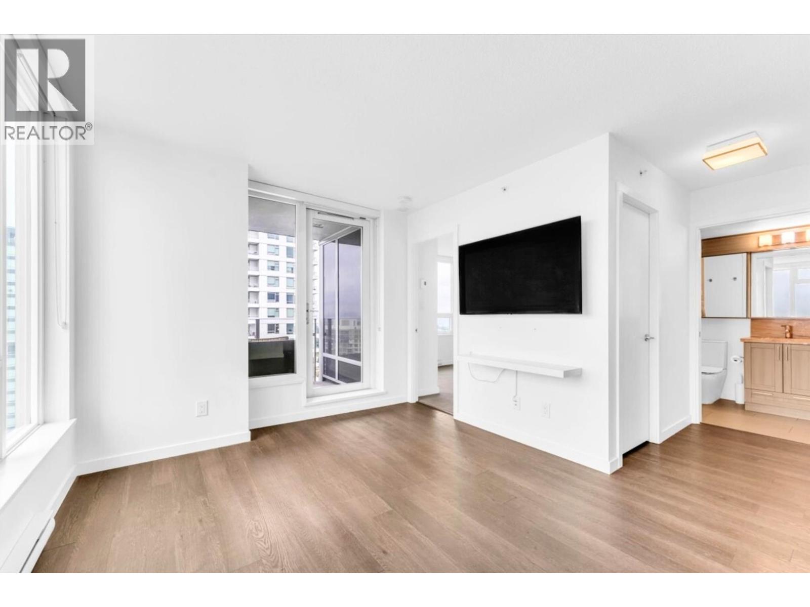 2502 5665 Boundary Road, Vancouver, British Columbia  V5R 0E4 - Photo 3 - R3088530