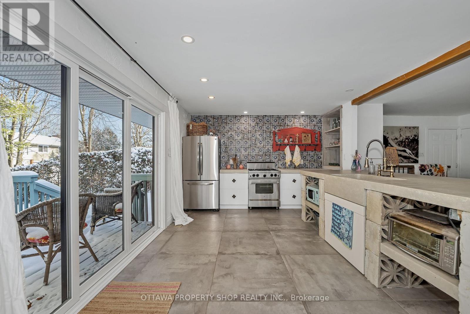 33 Rutherford Crescent, Ottawa, Ontario  K2K 1N1 - Photo 21 - X12759190