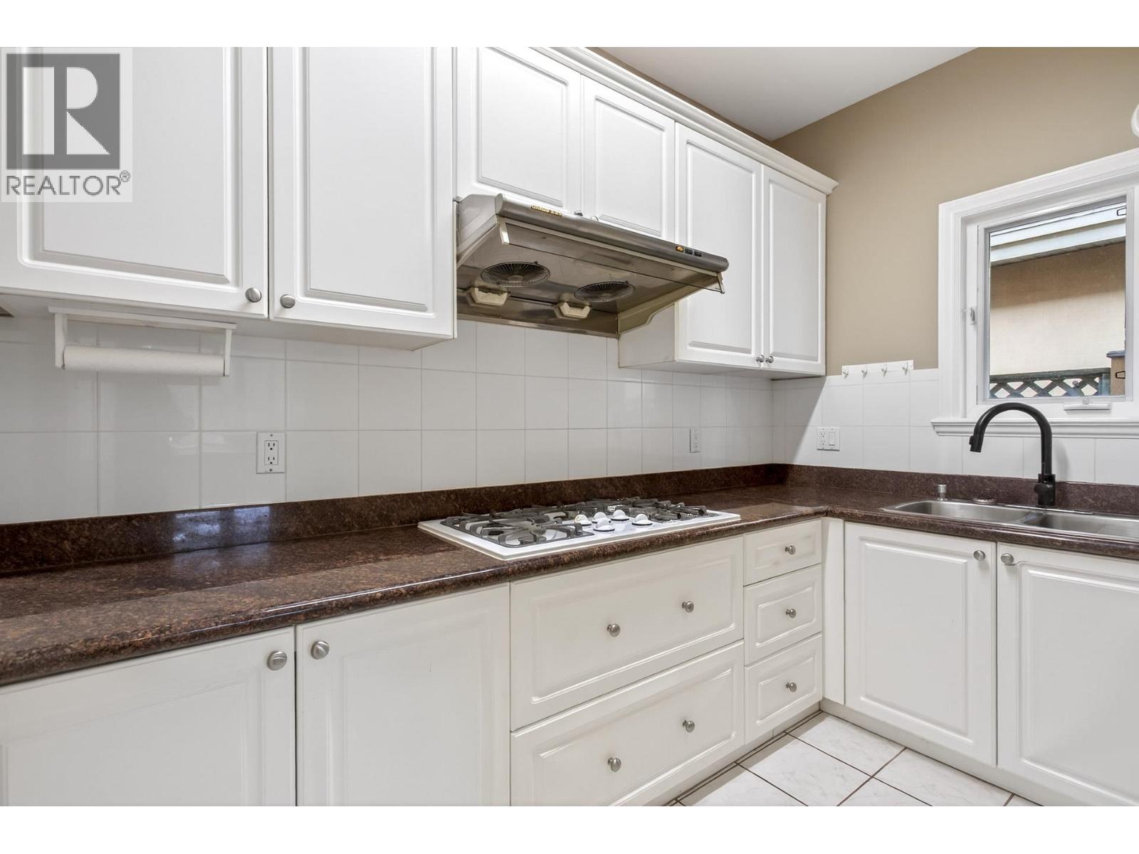 8260 Claysmith Road, Richmond, British Columbia  V7C 2L1 - Photo 14 - R3088544