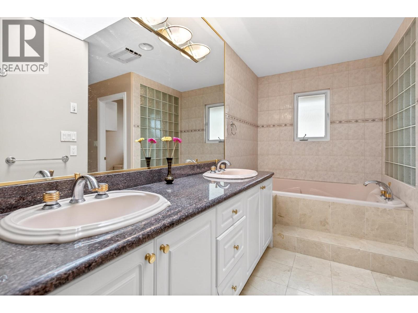 8260 Claysmith Road, Richmond, British Columbia  V7C 2L1 - Photo 29 - R3088544