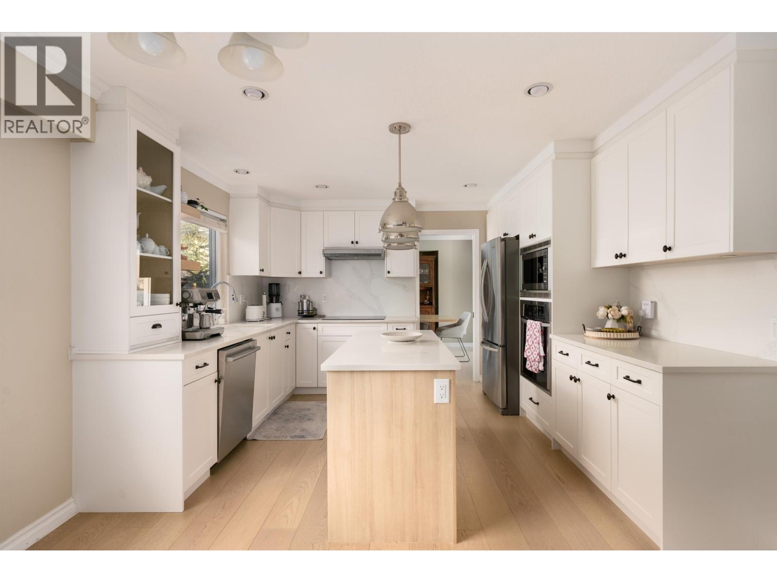 6811 Juniper Drive, Richmond, British Columbia  V7E 4Z5 - Photo 12 - R3088550