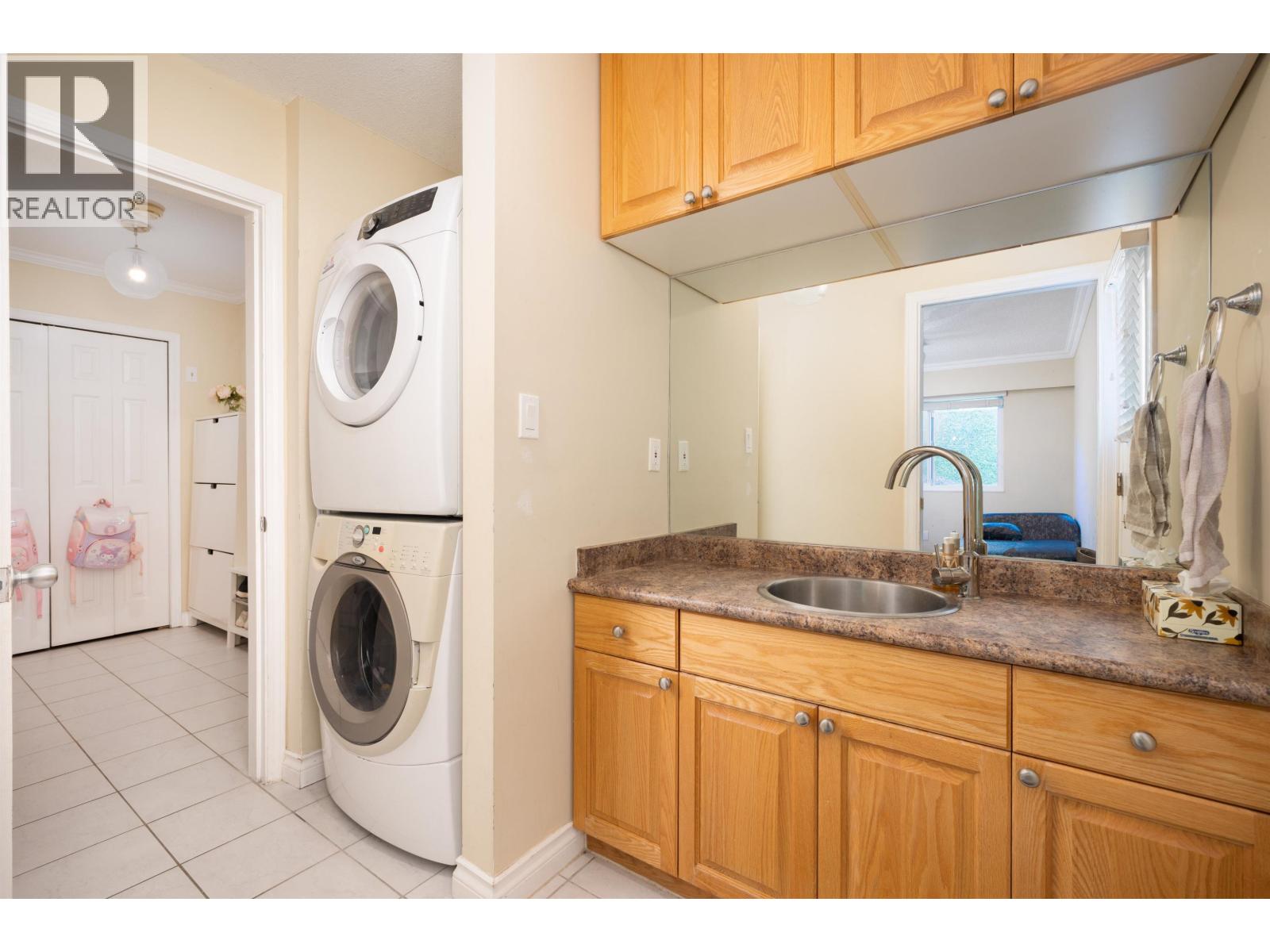 6811 Juniper Drive, Richmond, British Columbia  V7E 4Z5 - Photo 32 - R3088550