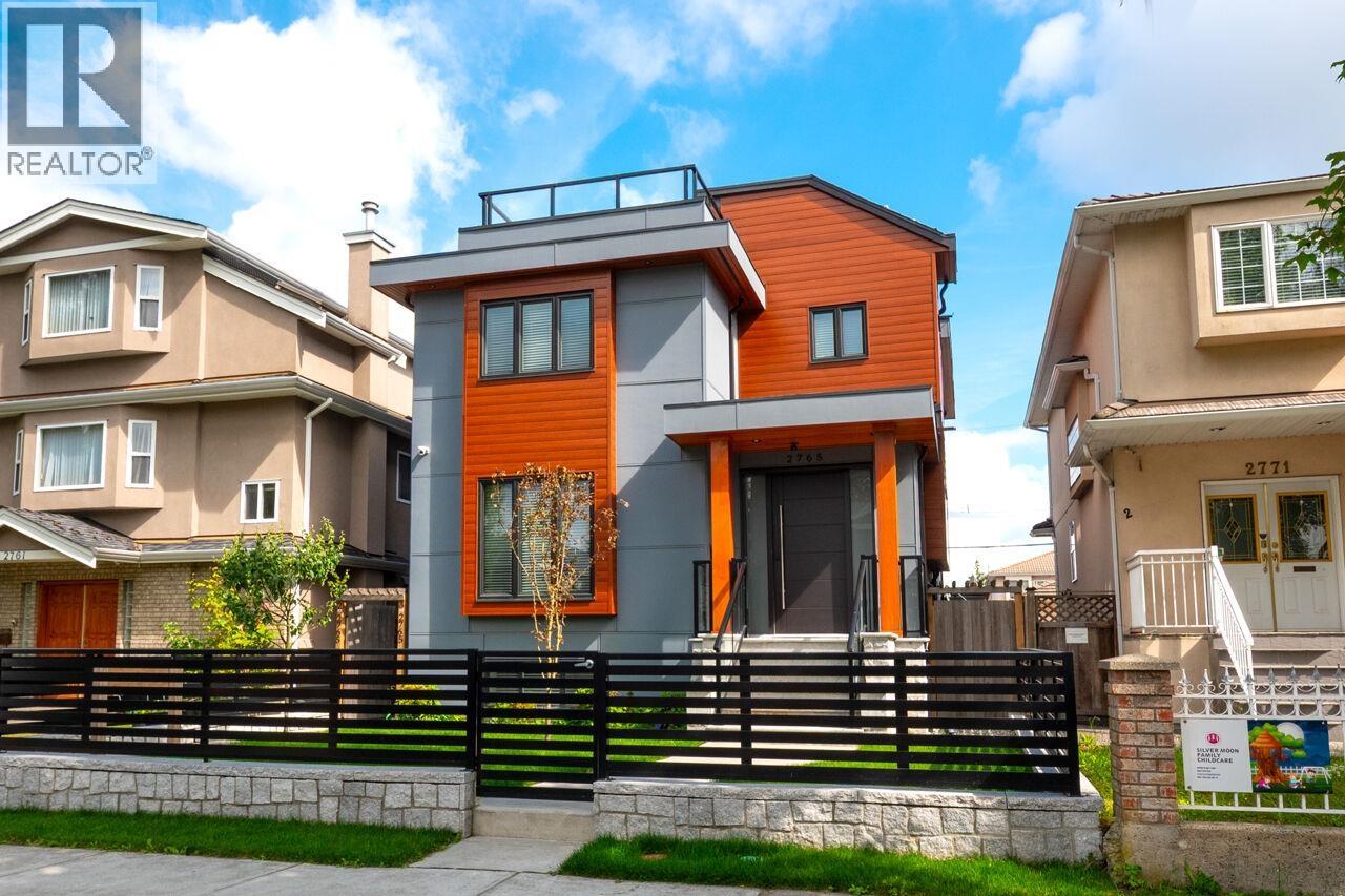 Listing Picture 2 of 36 : 2765 E 27TH AVENUE, Vancouver / 溫哥華 - 魯藝地產 Yvonne Lu Group - MLS Medallion Club Member