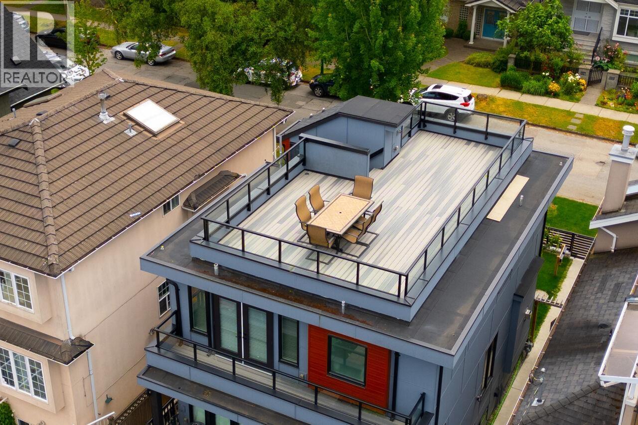 Listing Picture 27 of 36 : 2765 E 27TH AVENUE, Vancouver / 溫哥華 - 魯藝地產 Yvonne Lu Group - MLS Medallion Club Member