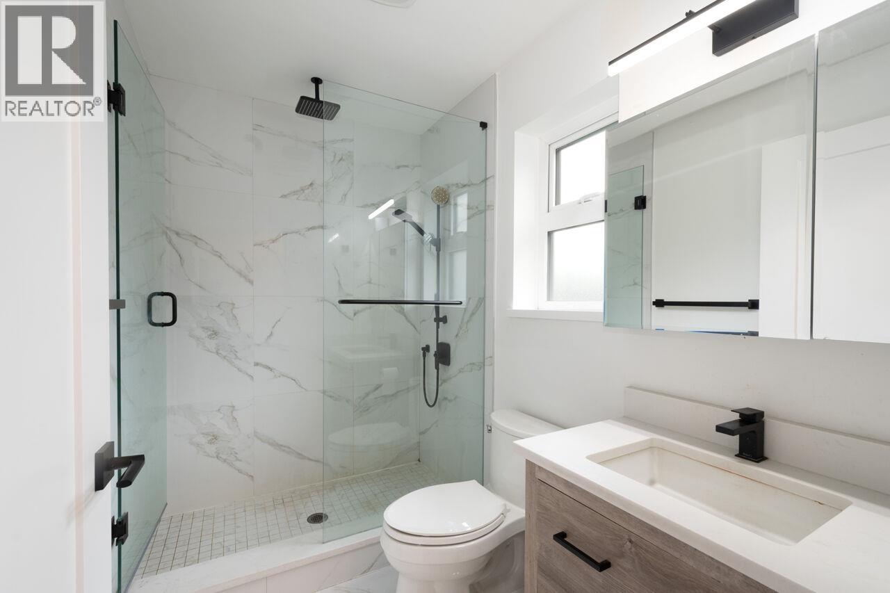 Listing Picture 36 of 36 : 2765 E 27TH AVENUE, Vancouver / 溫哥華 - 魯藝地產 Yvonne Lu Group - MLS Medallion Club Member