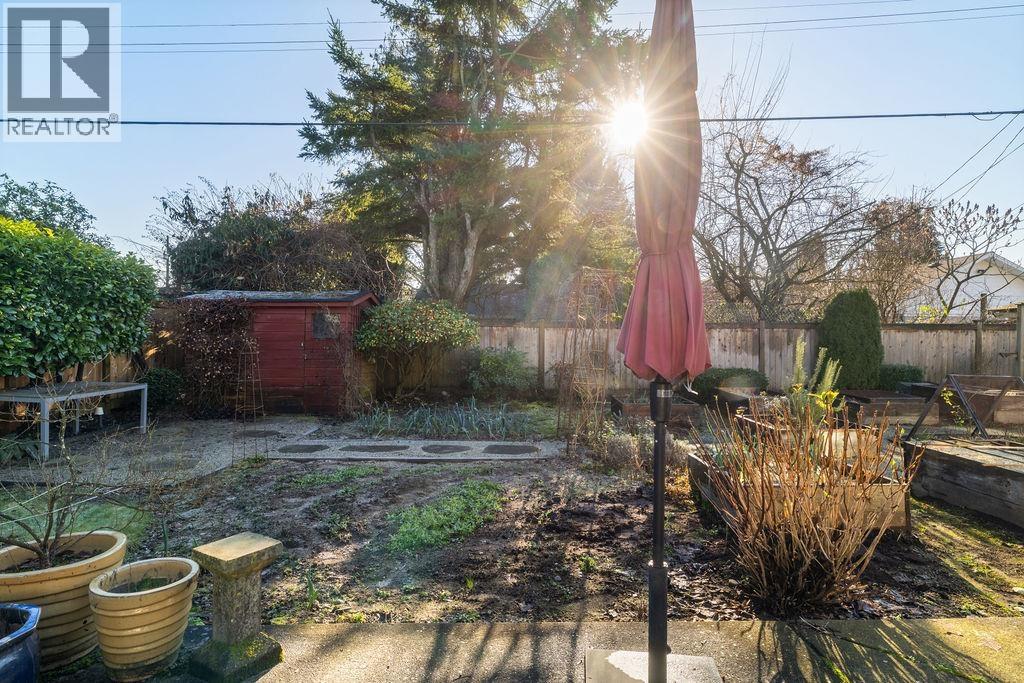 1315 W 15th Street, North Vancouver, British Columbia  V7P 1N1 - Photo 26 - R3088564