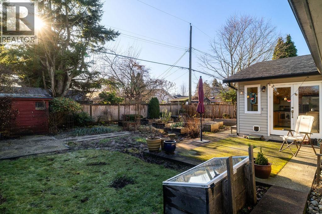 1315 W 15th Street, North Vancouver, British Columbia  V7P 1N1 - Photo 27 - R3088564