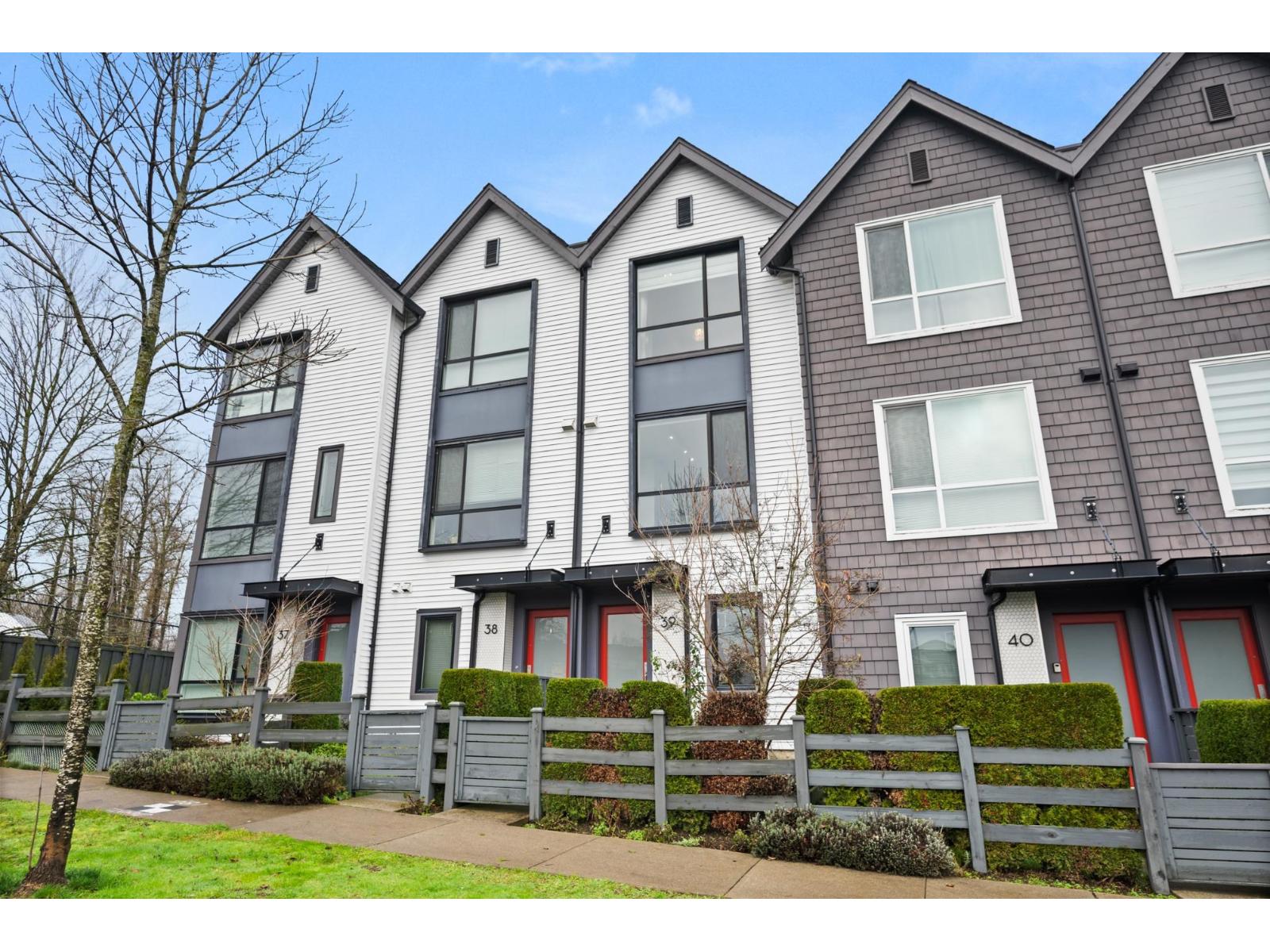 39 19159 Watkins Drive, Surrey, British Columbia  V4N 6P7 - Photo 2 - R3088575