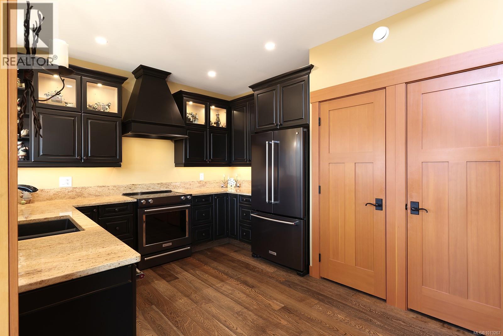 890 Cruikshank Ridge, Courtenay, British Columbia  V9J 1L0 - Photo 13 - 1013267