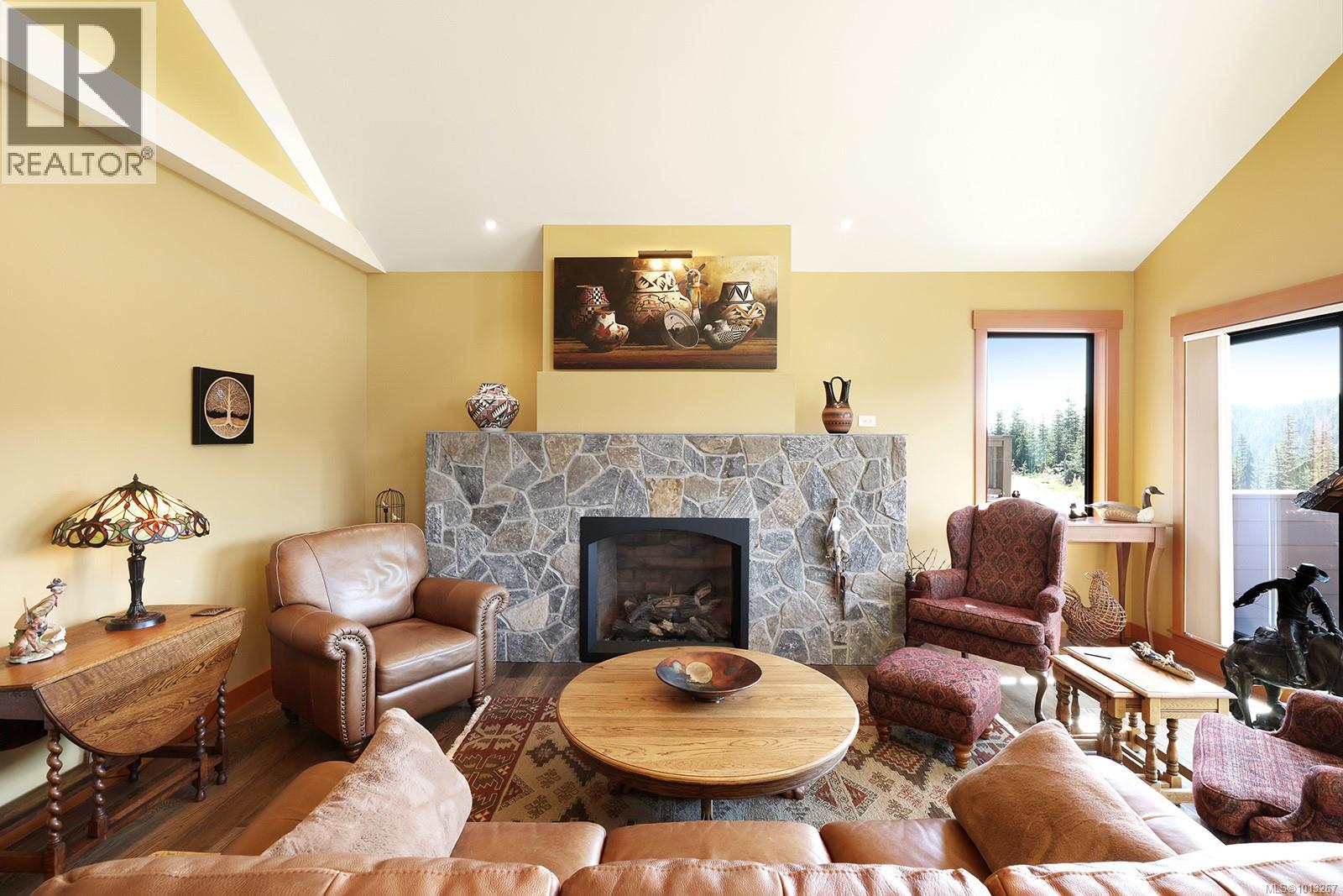 890 Cruikshank Ridge, Courtenay, British Columbia  V9J 1L0 - Photo 6 - 1013267