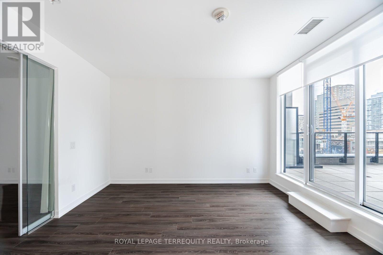 518 - 20 Edward Street, Toronto, Ontario  M5G 0C5 - Photo 12 - C12776936
