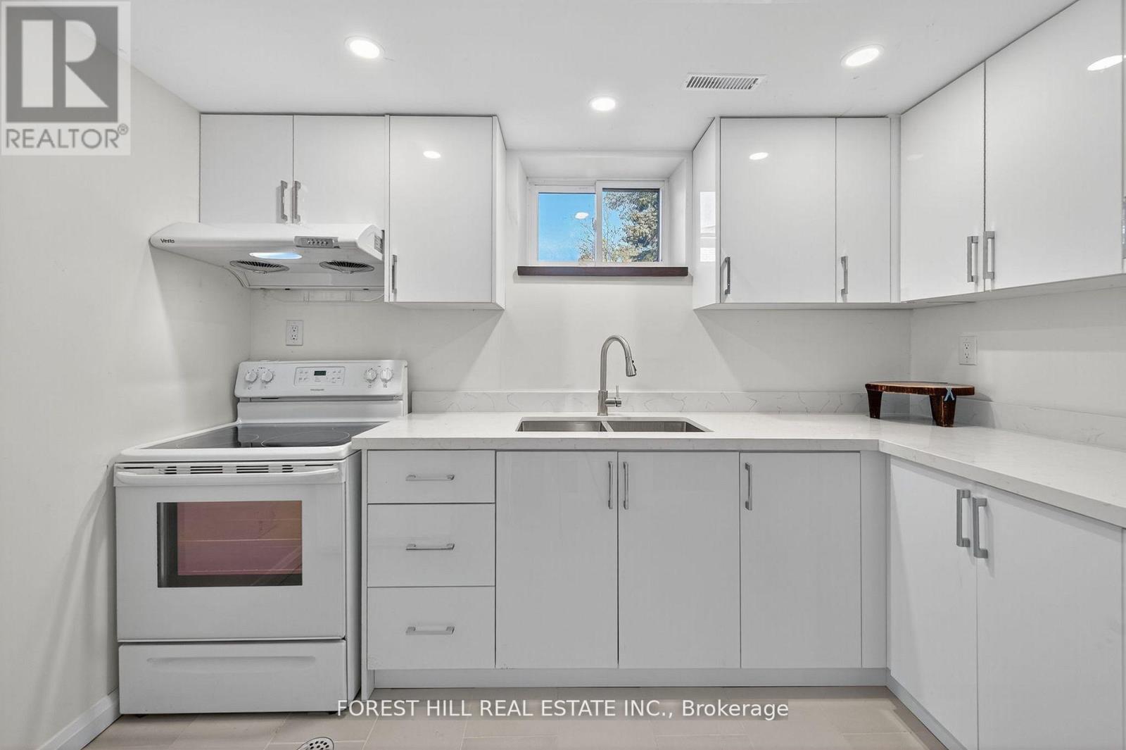 30 Goodview Road, Toronto, Ontario  M2J 2K5 - Photo 13 - C12776942