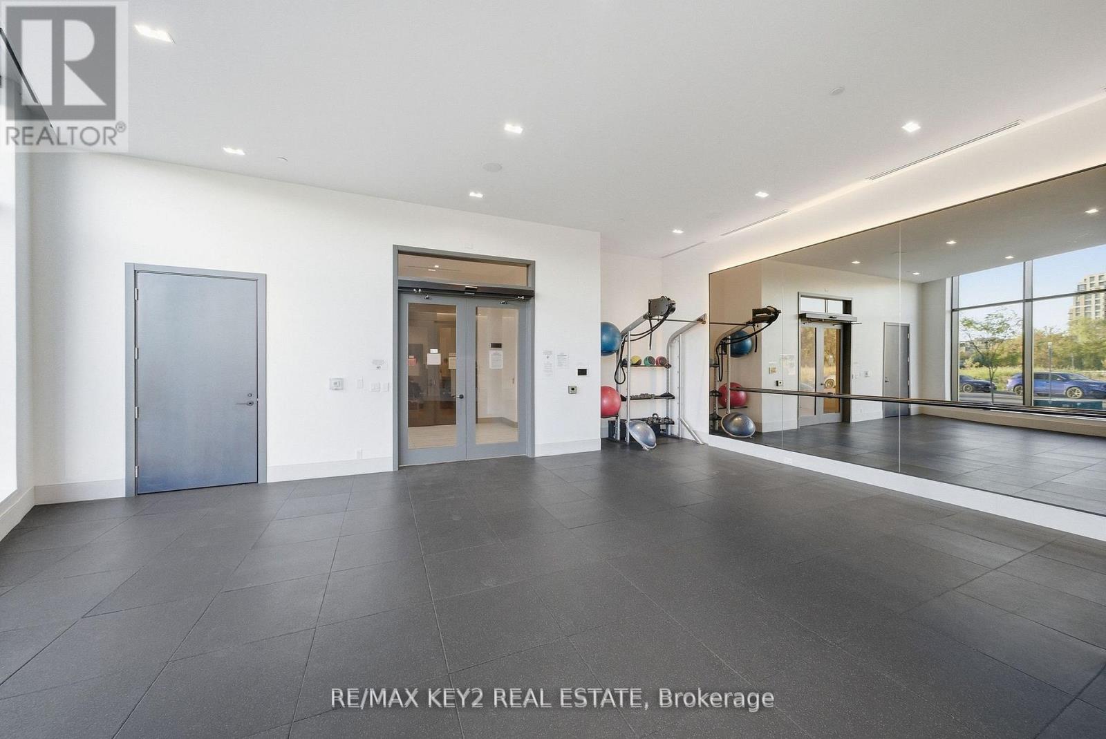 601 - 38 Water Walk Drive, Markham, Ontario  L3R 6M8 - Photo 30 - N12776968