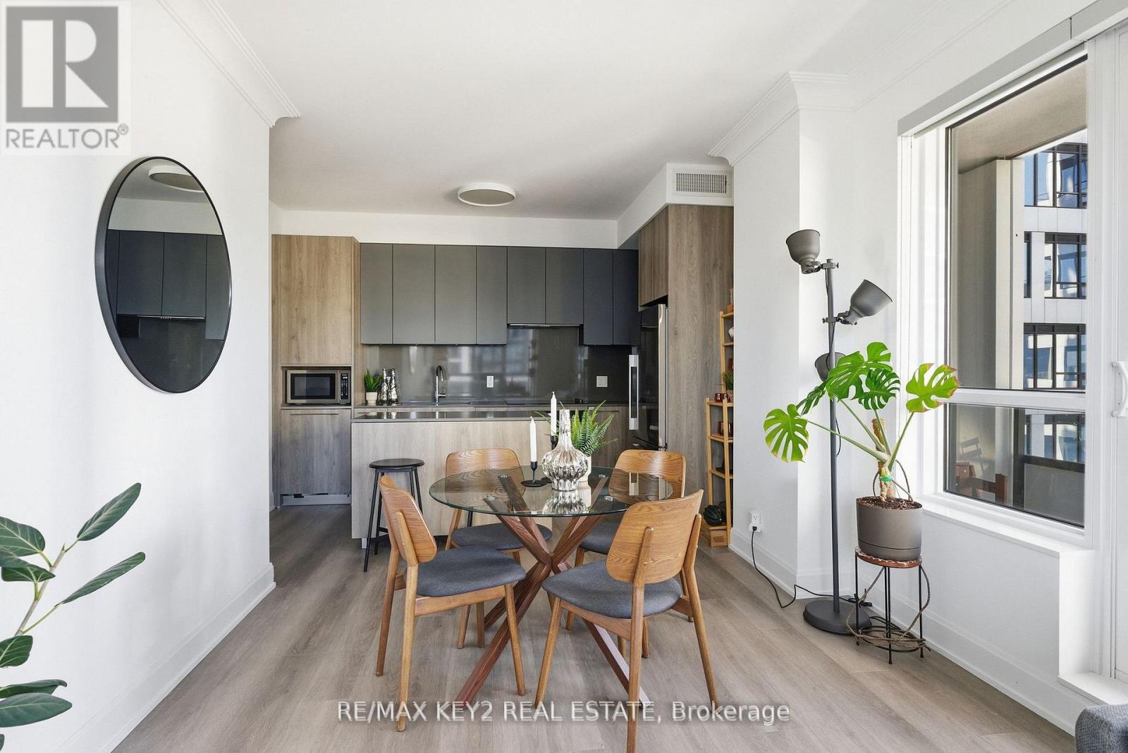 601 - 38 Water Walk Drive, Markham, Ontario  L3R 6M8 - Photo 6 - N12776968