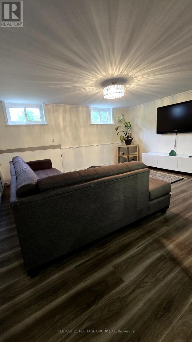 77 Aurora Heights Drive, Aurora, Ontario  L4G 2X1 - Photo 8 - N12776970