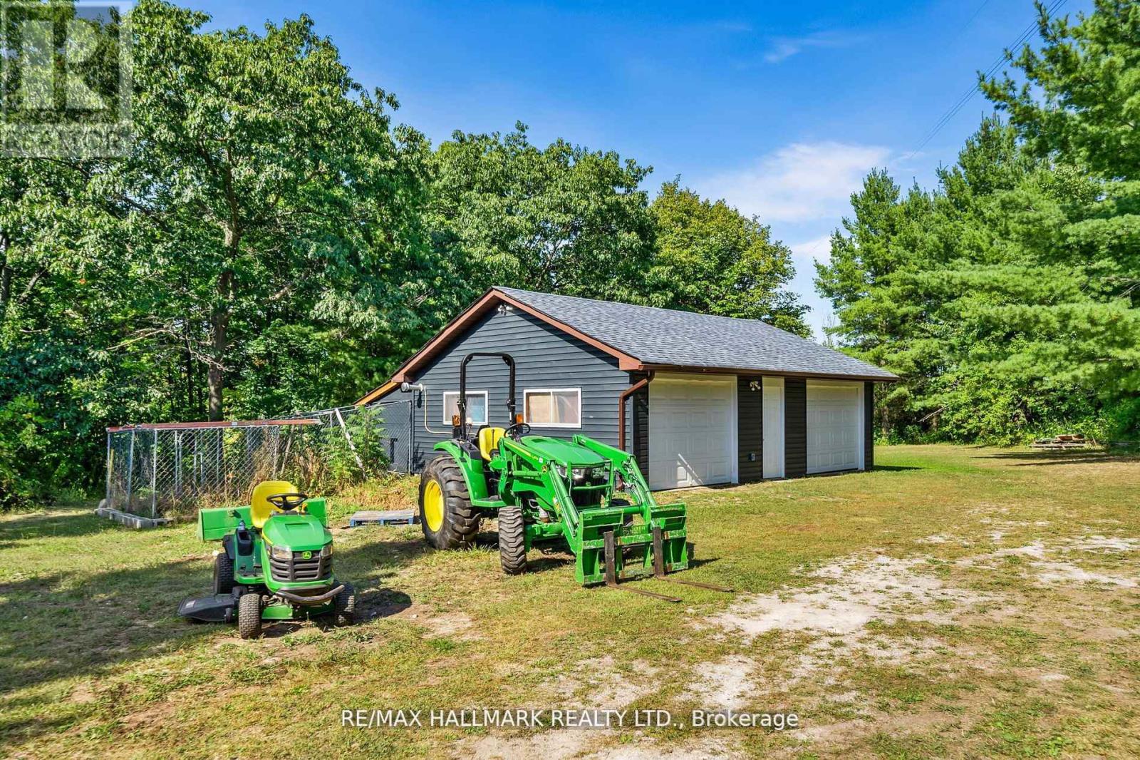 2422 Snow Valley Road, Springwater, Ontario  L9X 1K1 - Photo 3 - S12776982