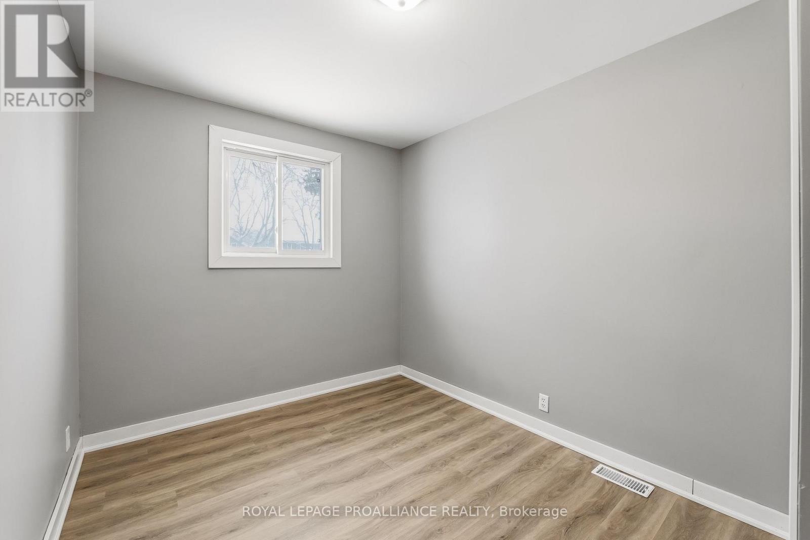 B - 32 James Street W, Cobourg, Ontario  K9A 2J9 - Photo 18 - X12776342