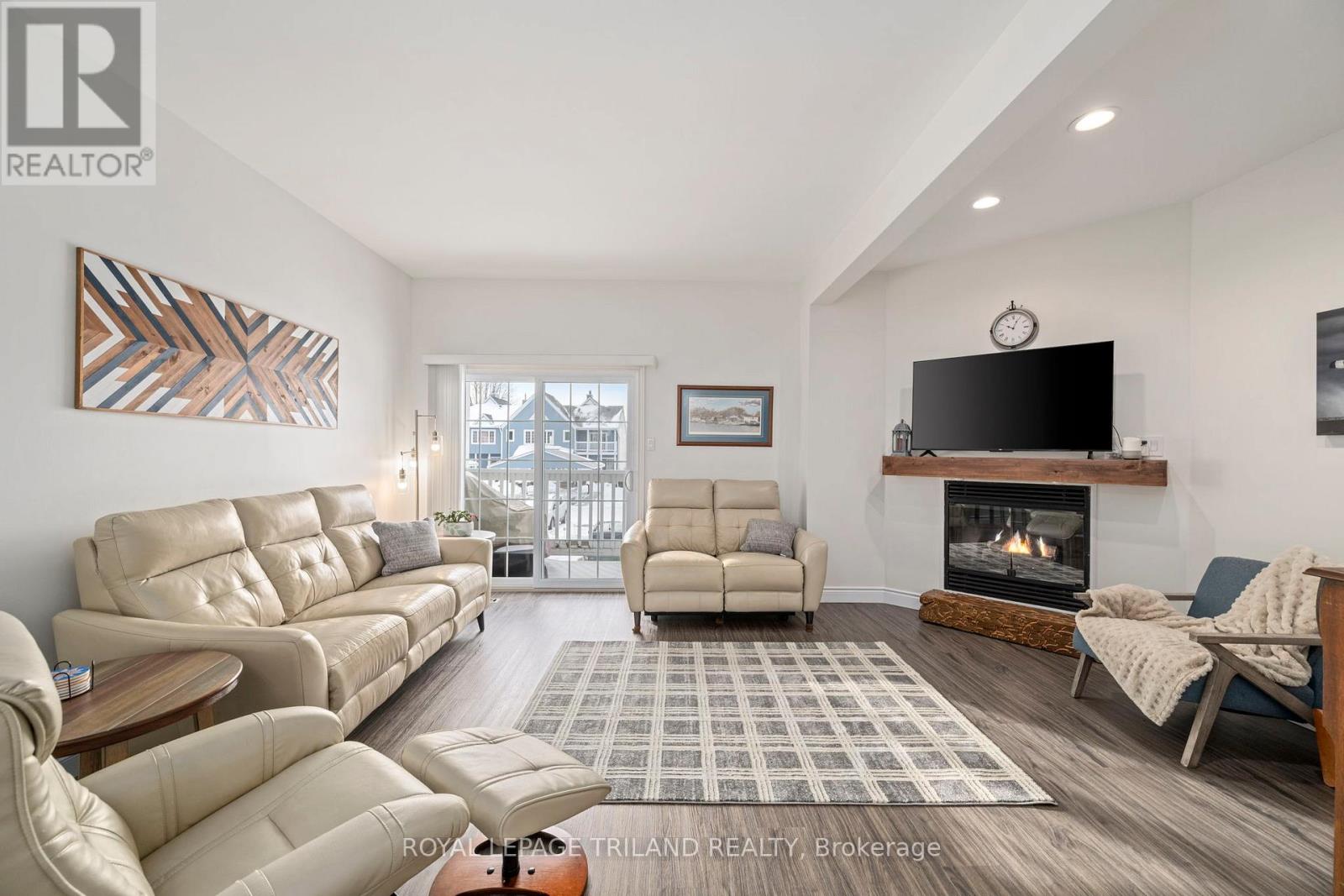 20 - 374 Front Street, Central Elgin, Ontario  N5L 1E9 - Photo 16 - X12776454