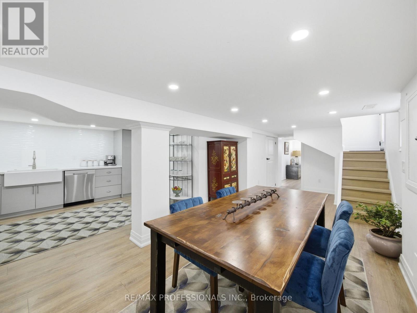 168 The Kingsway, Toronto, Ontario  M8X 2V6 - Photo 30 - W12776914