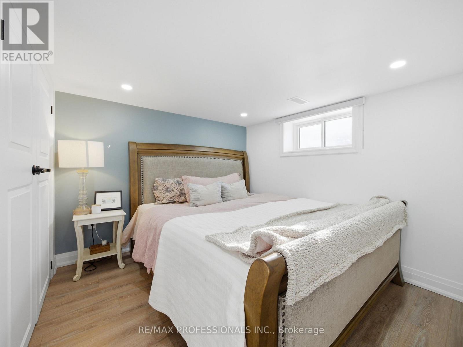 168 The Kingsway, Toronto, Ontario  M8X 2V6 - Photo 31 - W12776914