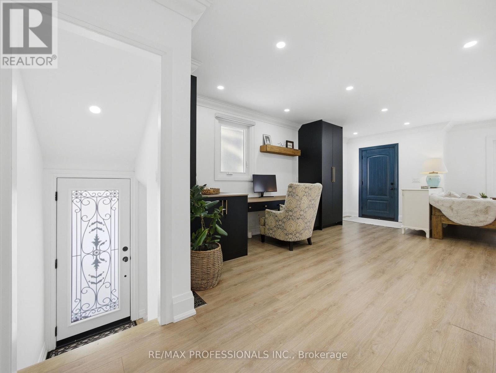 168 The Kingsway, Toronto, Ontario  M8X 2V6 - Photo 37 - W12776914