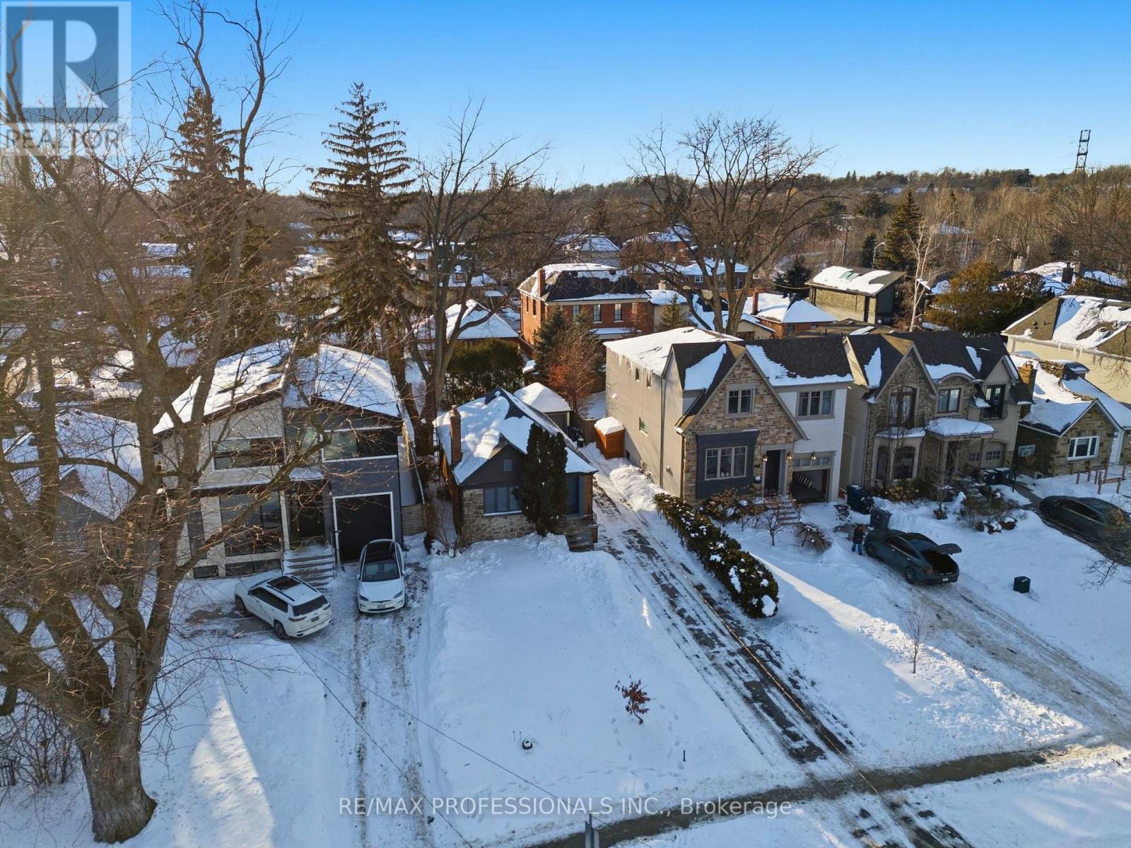 168 The Kingsway, Toronto, Ontario  M8X 2V6 - Photo 48 - W12776914