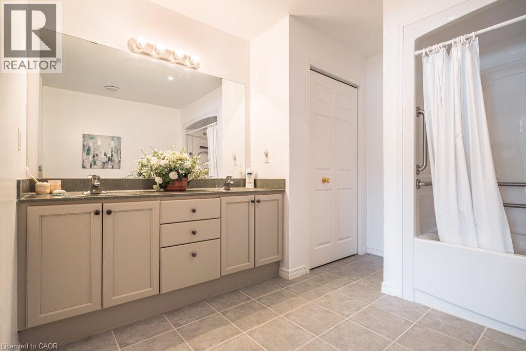 4000 Creekside Drive Unit# 401, Dundas, Ontario  L9H 7S9 - Photo 18 - 40779641