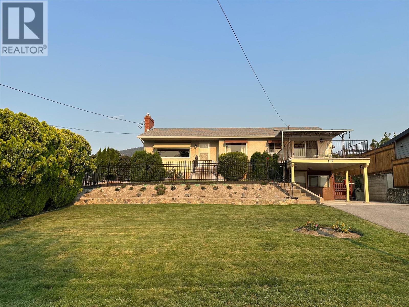 126 Grandview Street Penticton Photo 2