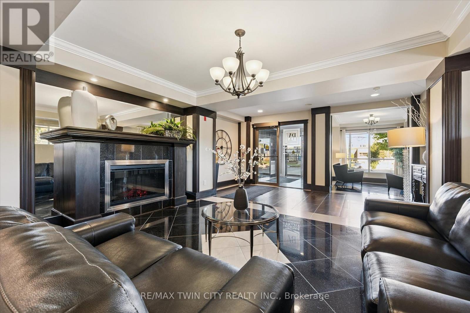 809 - 539 Belmont Avenue W, Kitchener, Ontario  N2M 0A2 - Photo 3 - X12776908