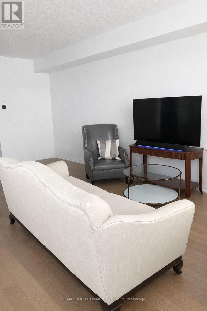 39 Niagara Drive, Thorold, Ontario  L2V 0B7 - Photo 3 - X12776944