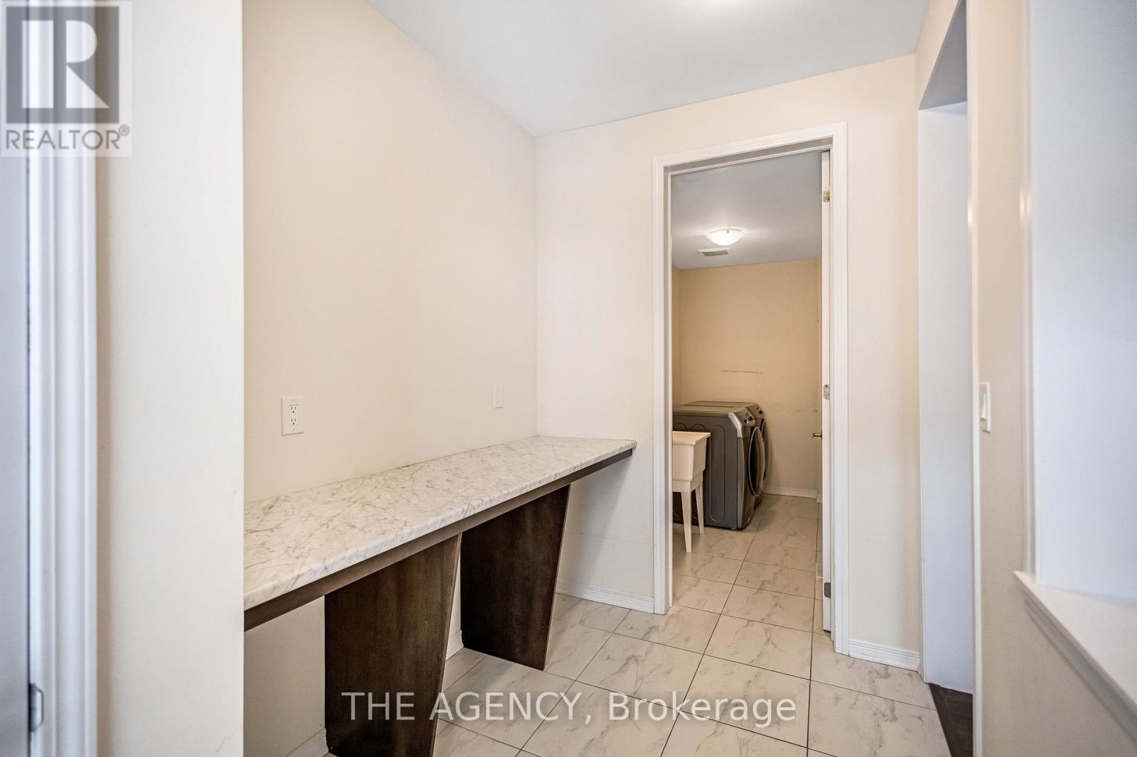 36 Maclachlan Avenue, Haldimand, Ontario  N3W 0C5 - Photo 12 - X12776952