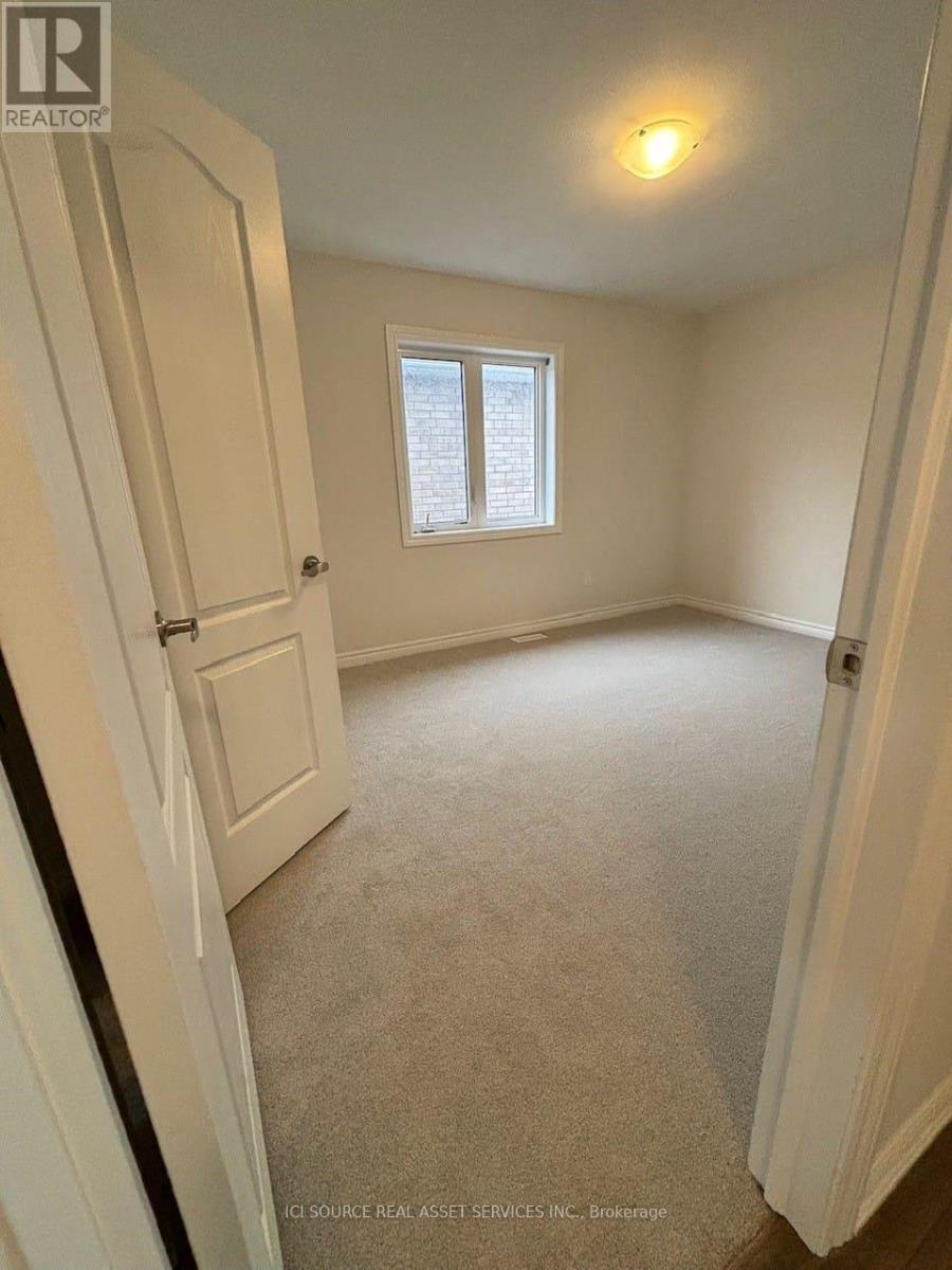 56 Bruton Street, Thorold, Ontario  L2V 0N3 - Photo 4 - X12776988