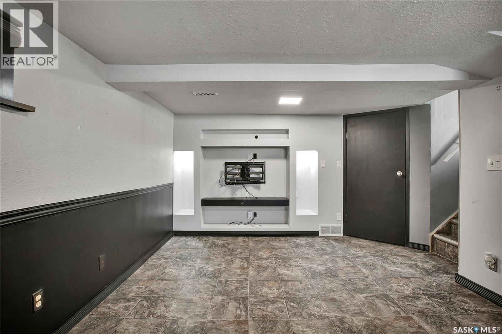 1041 L Avenue N, Saskatoon, Saskatchewan  S7L 2R7 - Photo 17 - SK028298