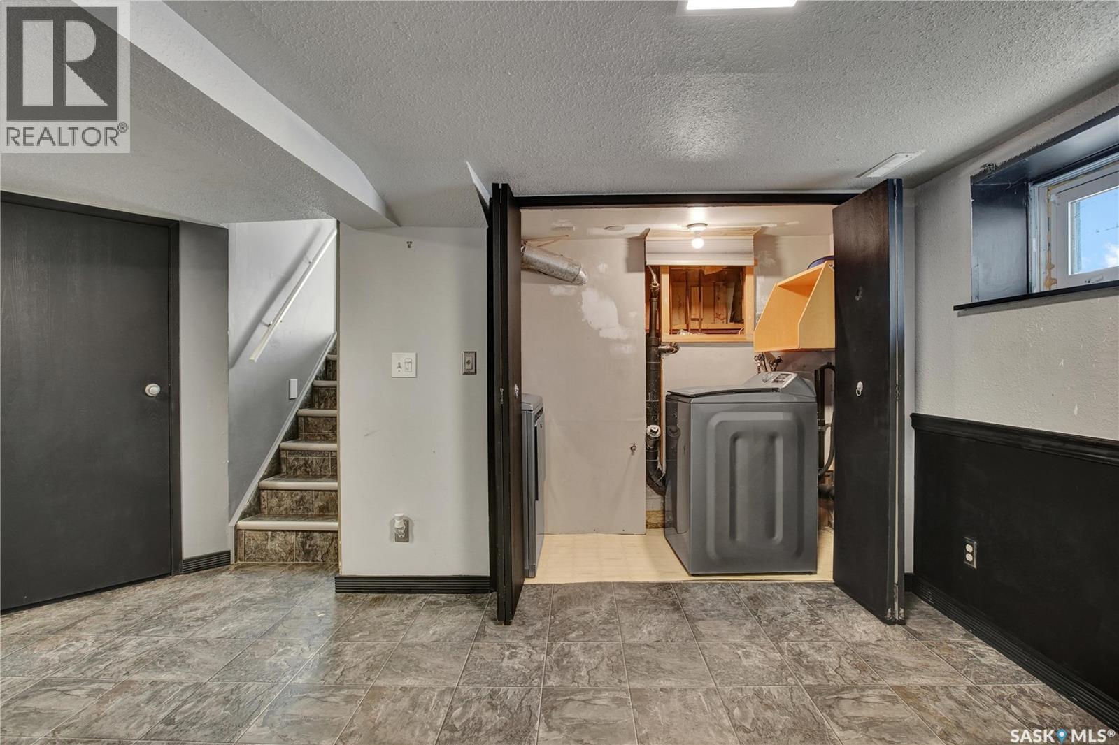 1041 L Avenue N, Saskatoon, Saskatchewan  S7L 2R7 - Photo 18 - SK028298