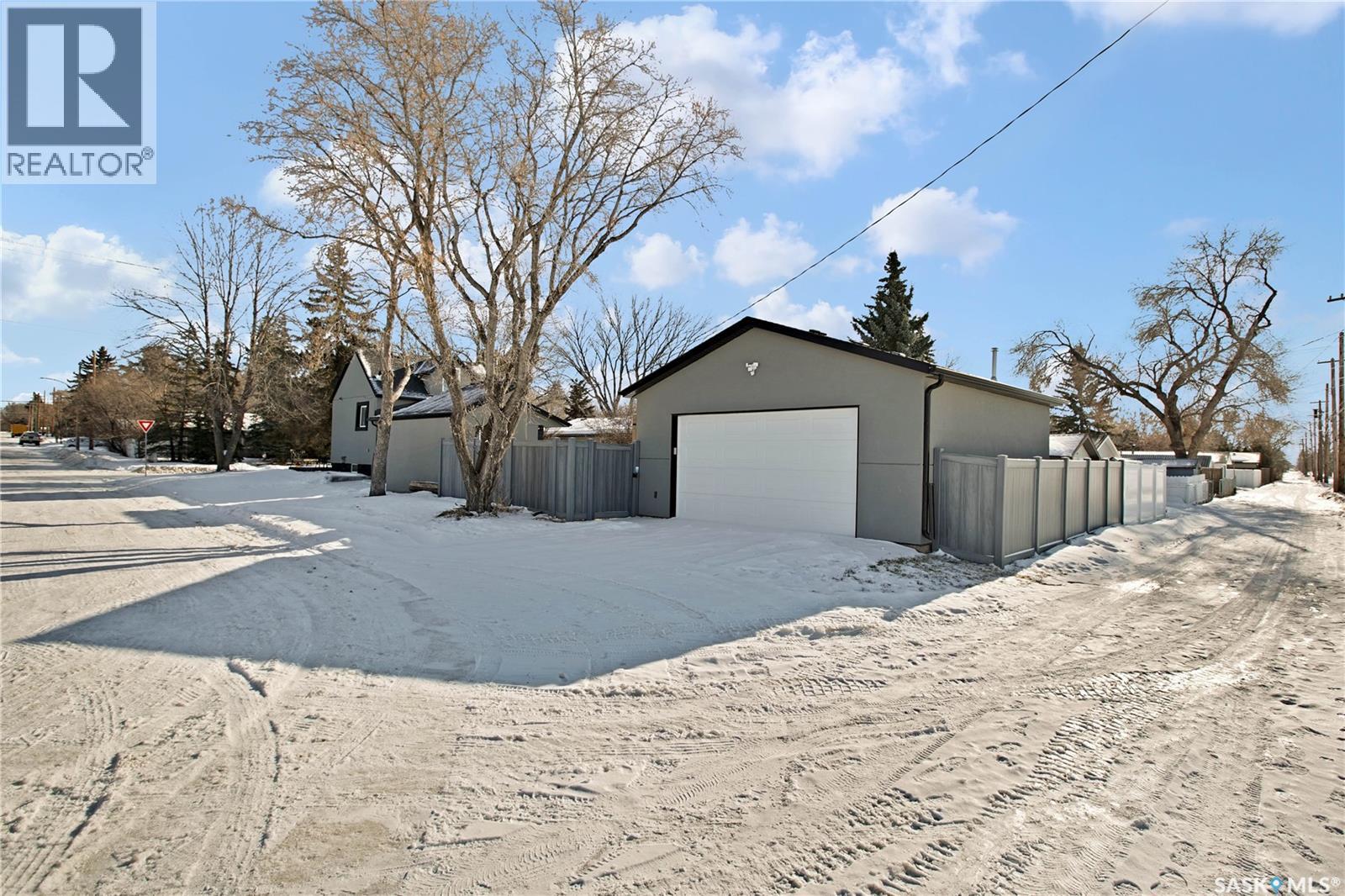 1041 L Avenue N, Saskatoon, Saskatchewan  S7L 2R7 - Photo 27 - SK028298