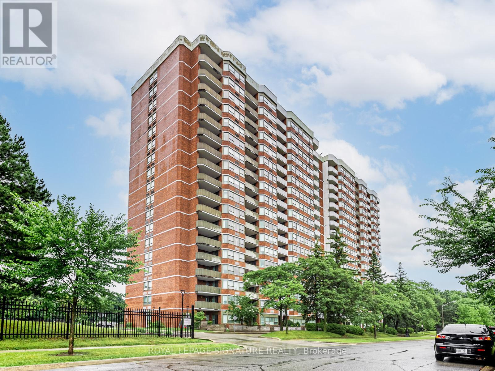 413 - 121 LING ROAD, Toronto, Ontario