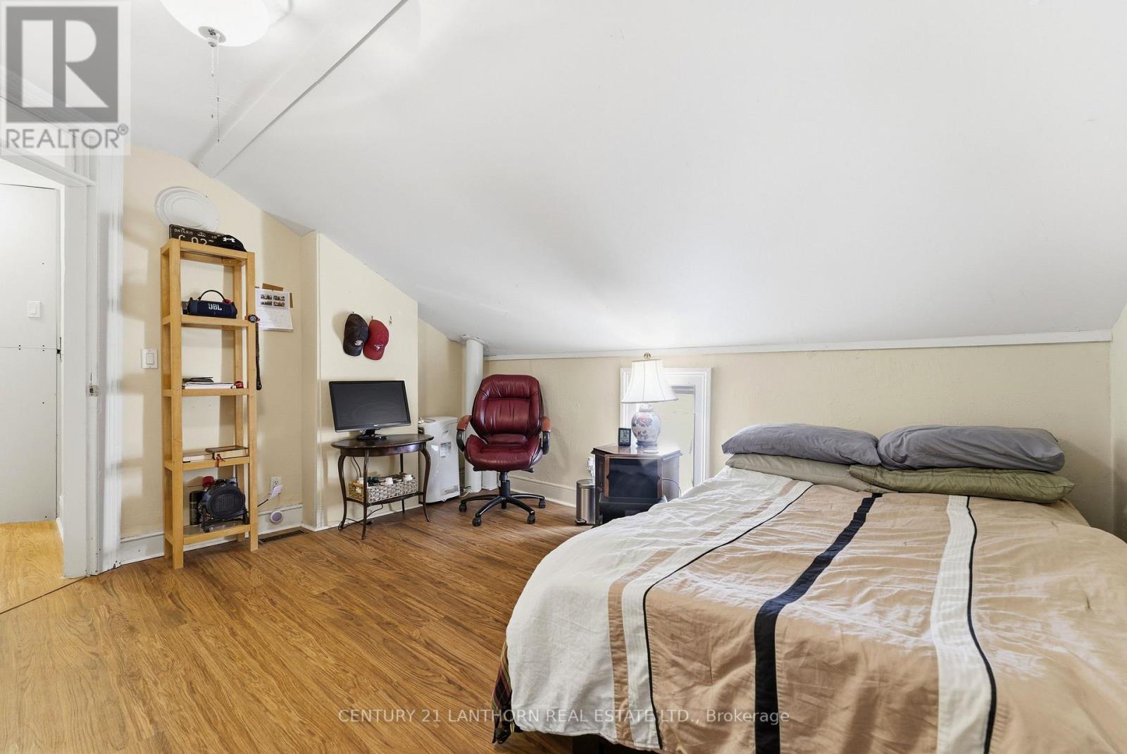 48 Queen Street, Quinte West, Ontario  K8V 4X6 - Photo 21 - X12776698