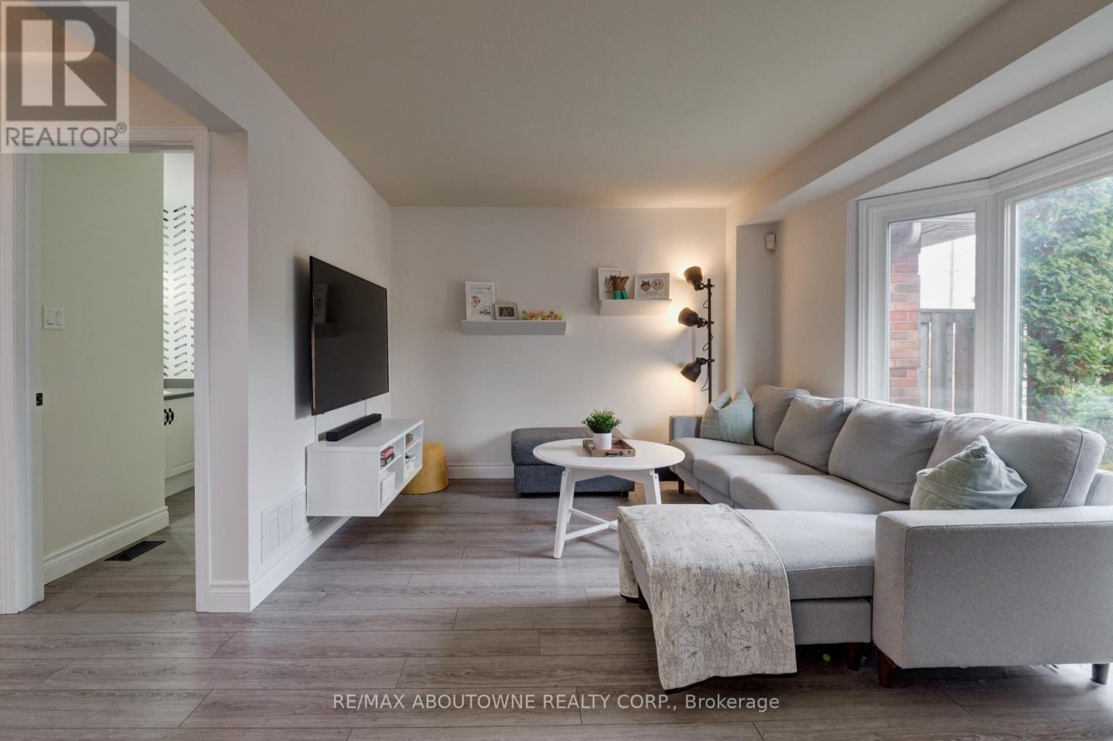 514 Jerseyville Road W, Hamilton, Ontario  L9G 3L5 - Photo 8 - X12698728