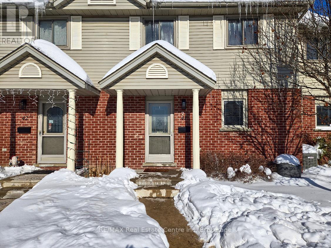 41 - 151 Martinet Avenue, London East, Ontario N5V 4T4 - Photo 2 - X12777142