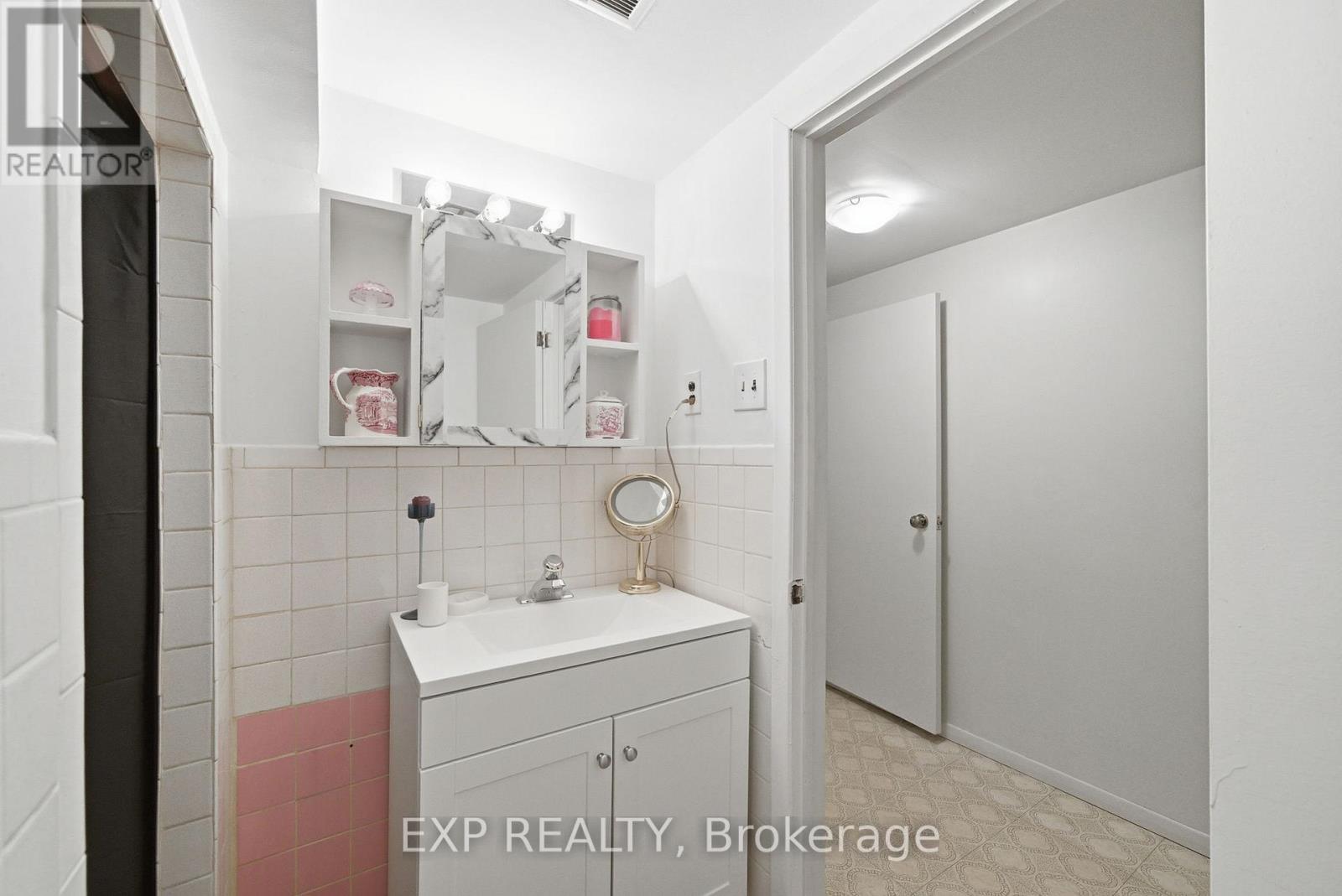 40 Medina Crescent, Toronto (Bendale), Ontario  M1K 4B7 - Photo 30 - E12777136