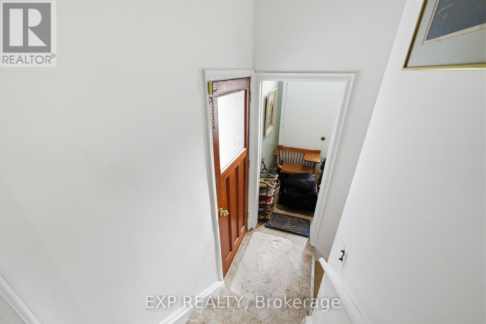 40 Medina Crescent, Toronto (Bendale), Ontario  M1K 4B7 - Photo 6 - E12777136