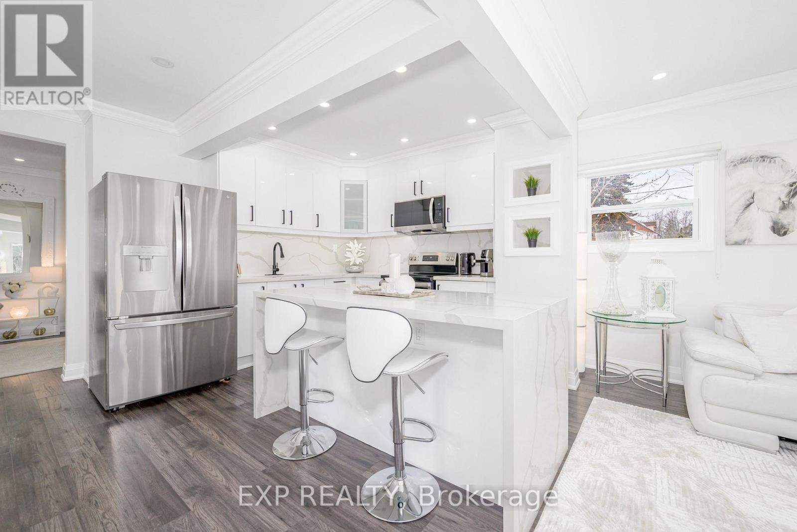 11 Albert Street, Kawartha Lakes, Ontario  K9V 4J3 - Photo 22 - X12777044