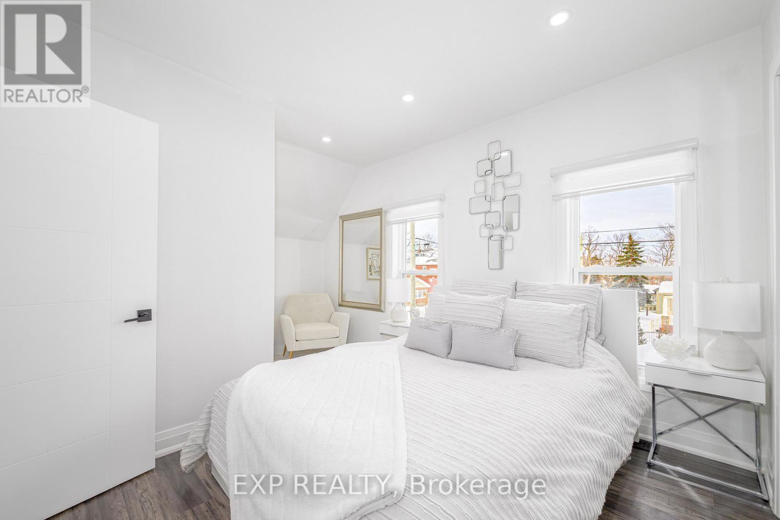 11 Albert Street, Kawartha Lakes, Ontario  K9V 4J3 - Photo 46 - X12777044