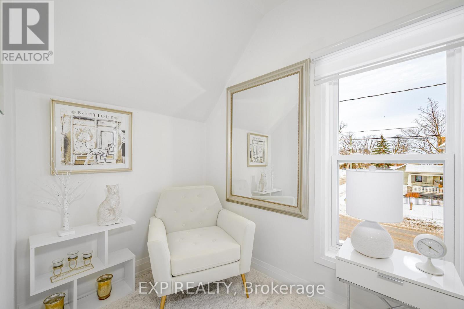 11 Albert Street, Kawartha Lakes, Ontario  K9V 4J3 - Photo 49 - X12777044