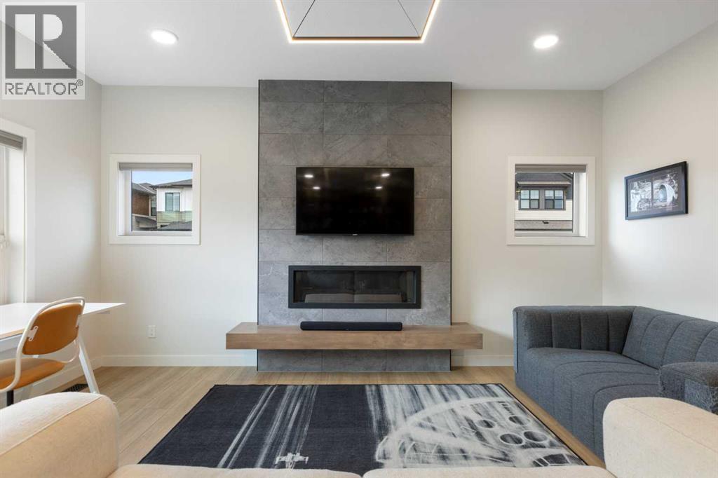 78 Silverton Glen Crescent Sw, Calgary, Alberta  T2X 5C2 - Photo 9 - A2278036