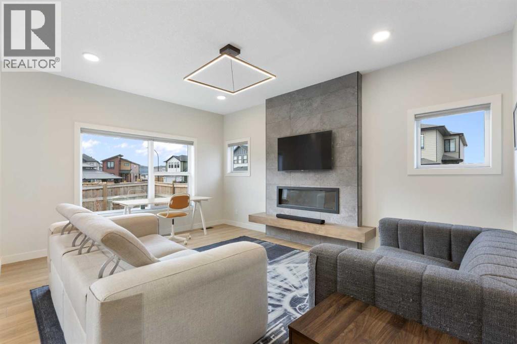 78 Silverton Glen Crescent Sw, Calgary, Alberta  T2X 5C2 - Photo 8 - A2278036