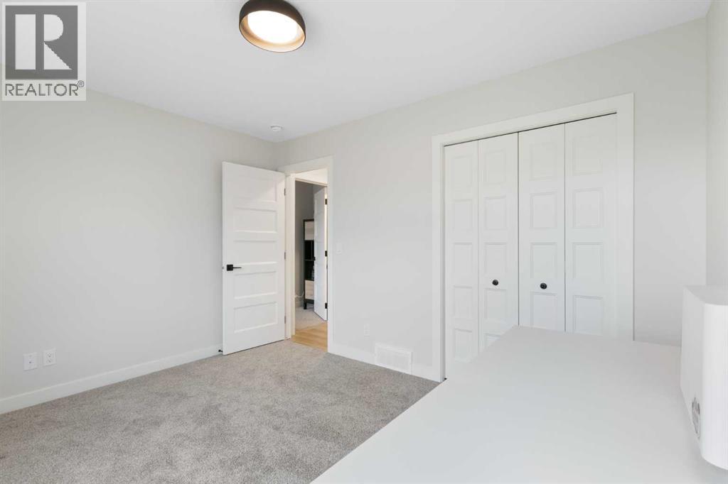 78 Silverton Glen Crescent Sw, Calgary, Alberta  T2X 5C2 - Photo 32 - A2278036