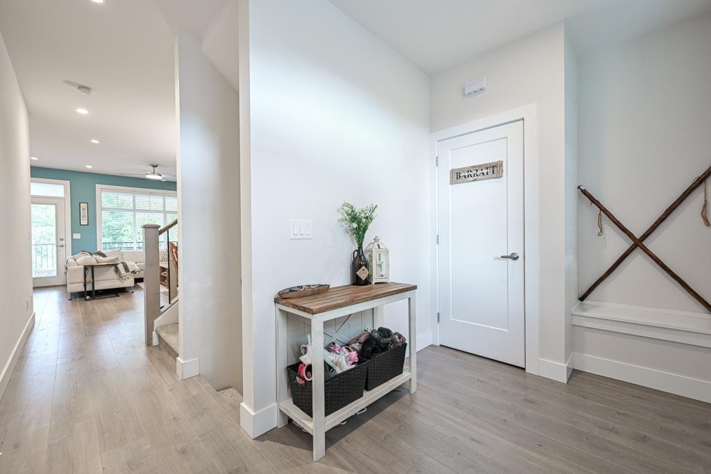 7419 S Preston Boulevard, Mission, British Columbia  V2V 0G4 - Photo 3 - R3087984