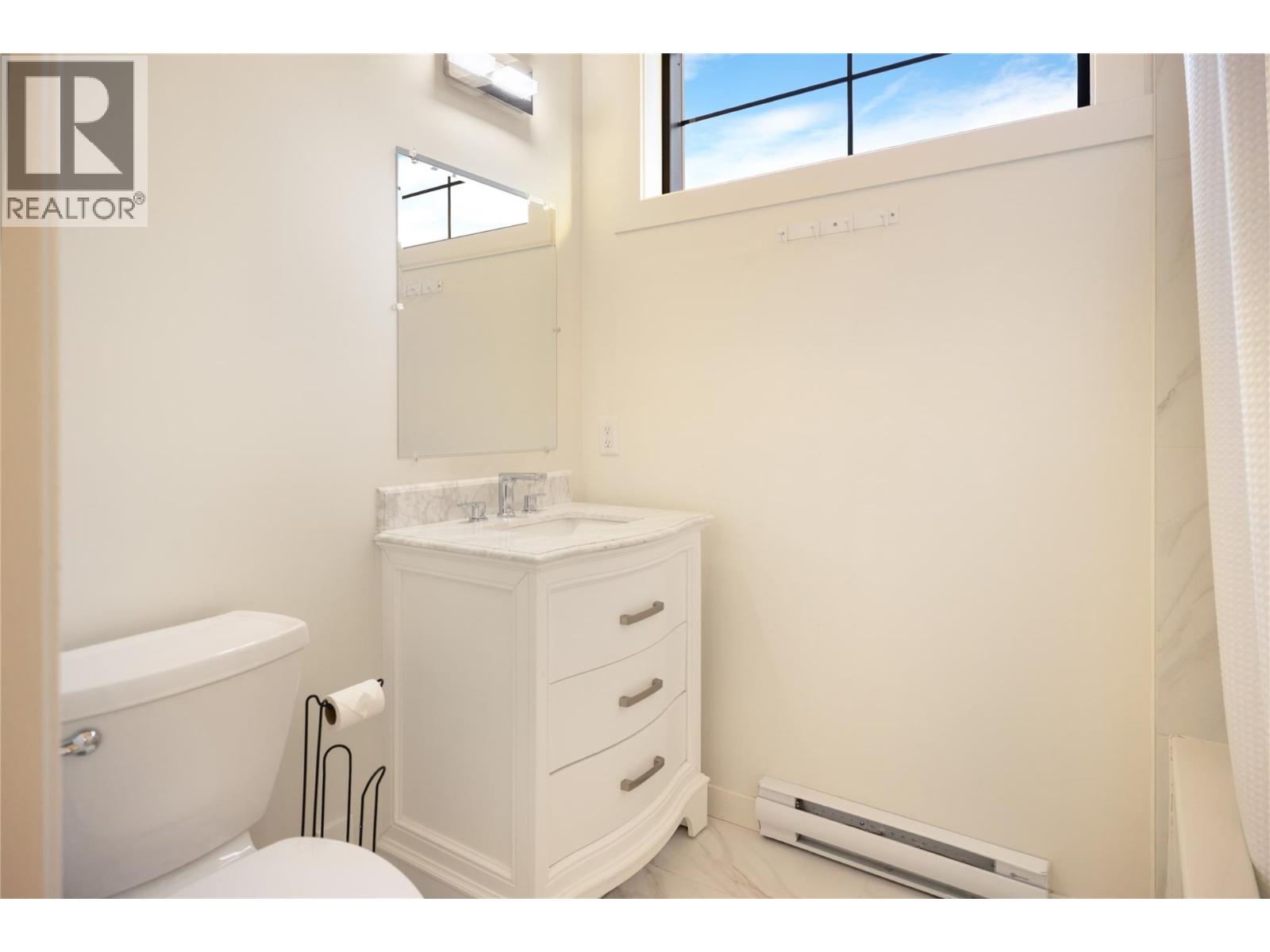 2053 Long Street, Kelowna, British Columbia  V1Y 1L3 - Photo 42 - 10373676