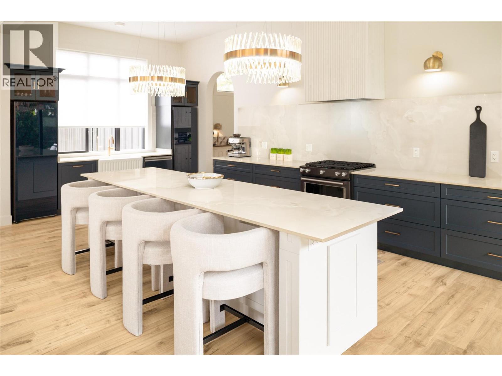 2053 Long Street, Kelowna, British Columbia  V1Y 1L3 - Photo 4 - 10373676